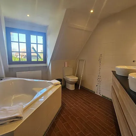 Somptueuse A 5 Minutes De Deauville, 18 Couchages, Piscine, Billard, Salle De Jeux *