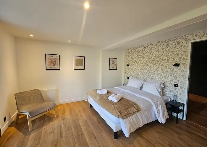 Villa Somptueuse A 5 Minutes De Deauville, 18 Couchages, Piscine, Billard, Salle De Jeux *