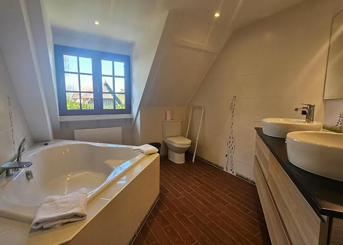 Somptueuse A 5 Minutes De Deauville, 18 Couchages, Piscine, Billard, Salle De Jeux *