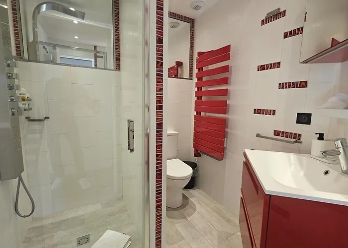 Villa Somptueuse A 5 Minutes De Deauville, 18 Couchages, Piscine, Billard, Salle De Jeux